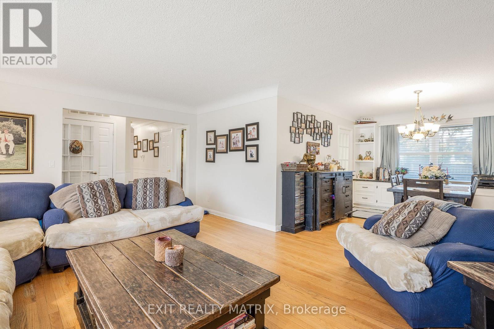 Photo 9 of 440 Smyth Road, Ottawa ON