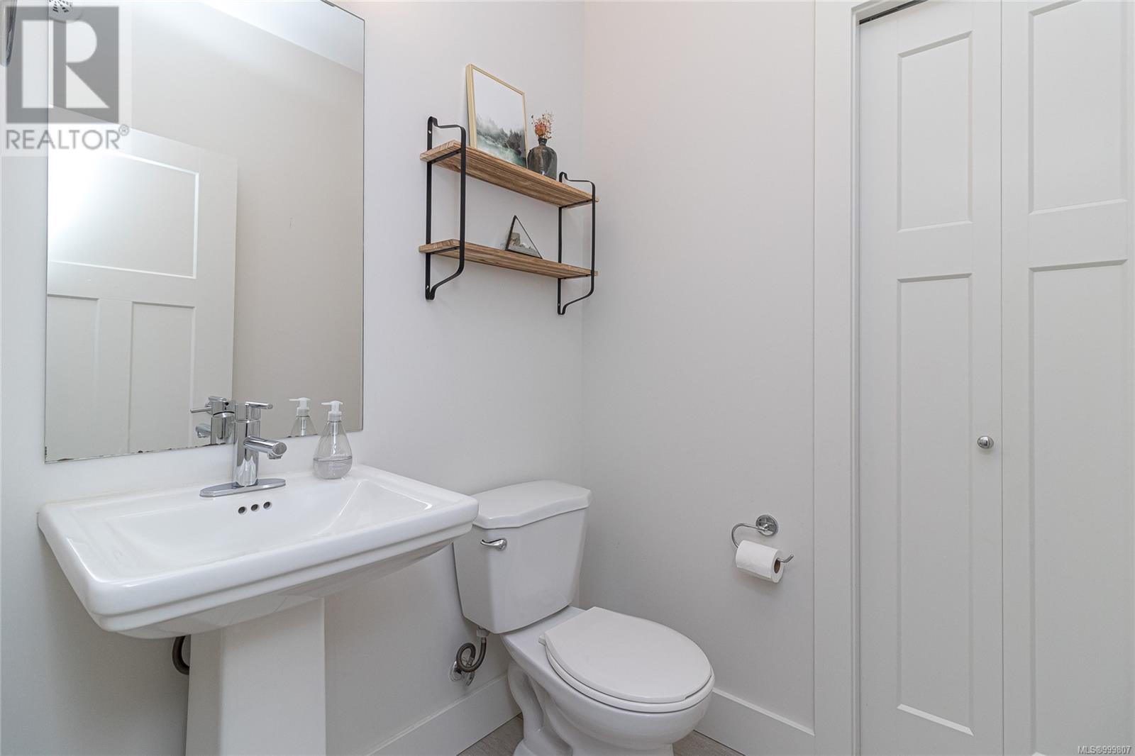 112 2117 Charters Road, Sooke