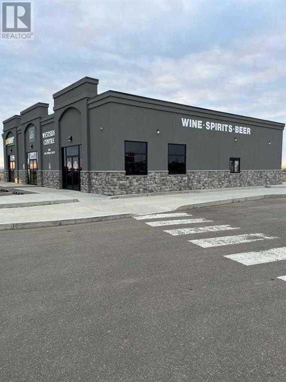 Photo 2 of 101 2882 Box Springs Boulevard, Medicine Hat AB
