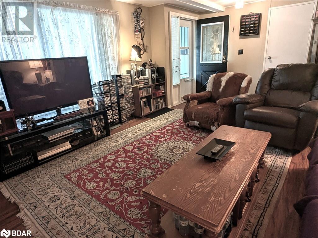 Photo 16 of 66 Linden Lane, Innisfil ON