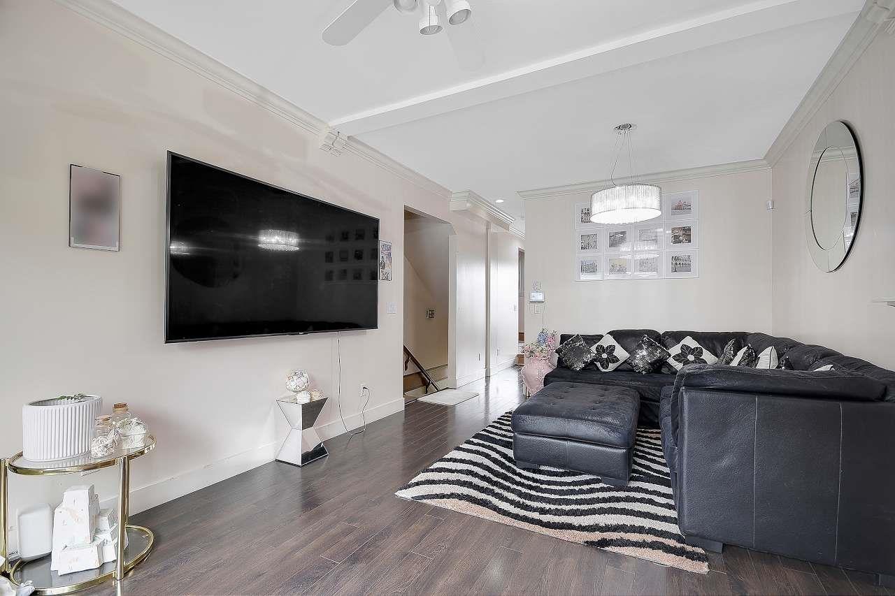 Photo 6 of 13 7156 144 Street, Surrey BC