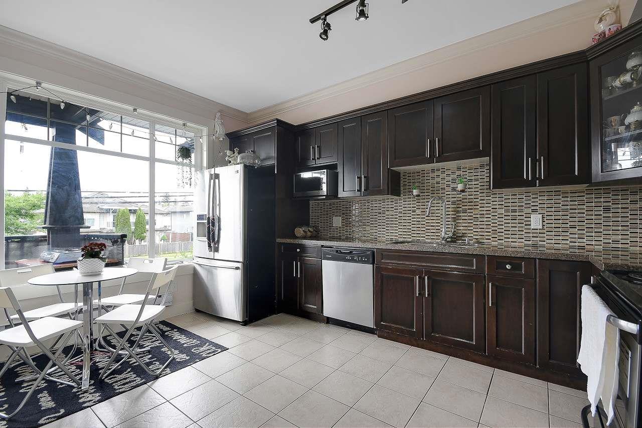 Photo 11 of 13 7156 144 Street, Surrey BC