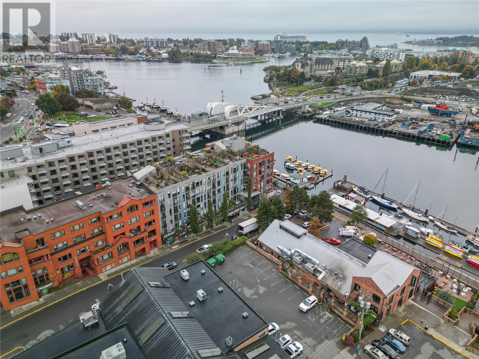 115 409 Swift Street, Victoria