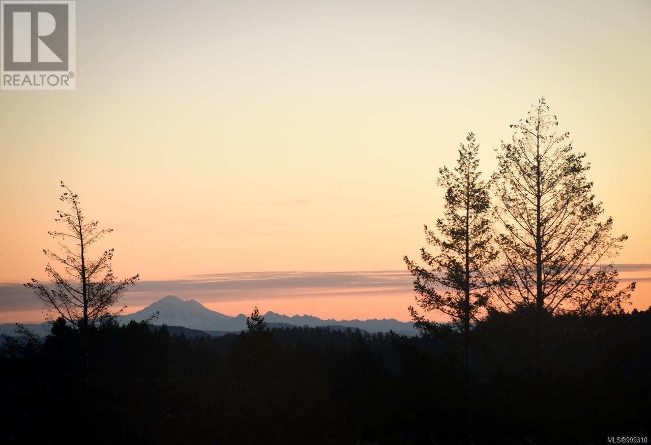  2326 Azurite Crescent, Langford