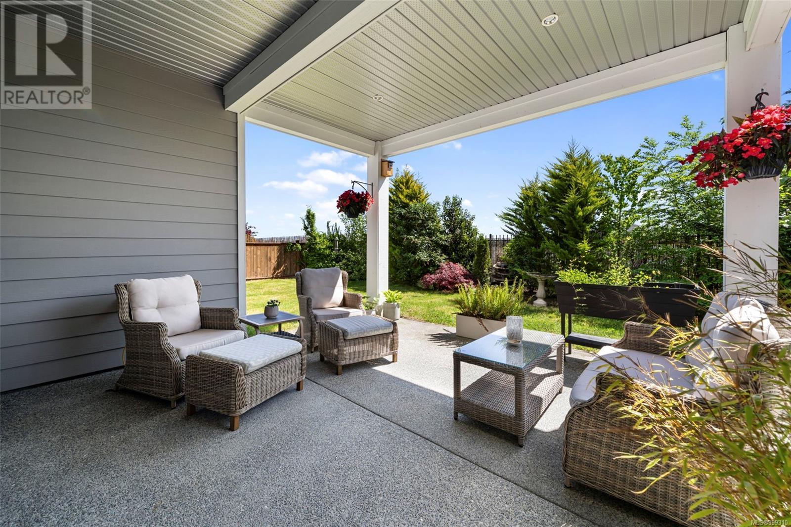  2326 Azurite Crescent, Langford