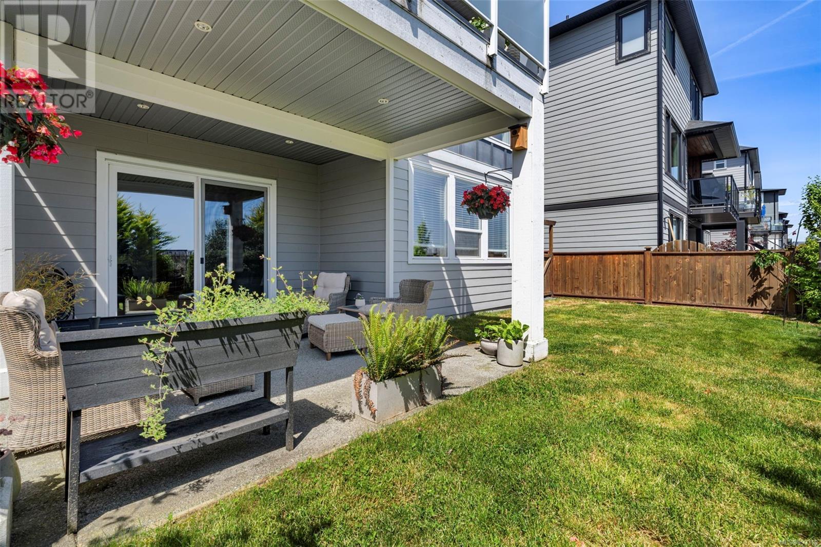  2326 Azurite Crescent, Langford
