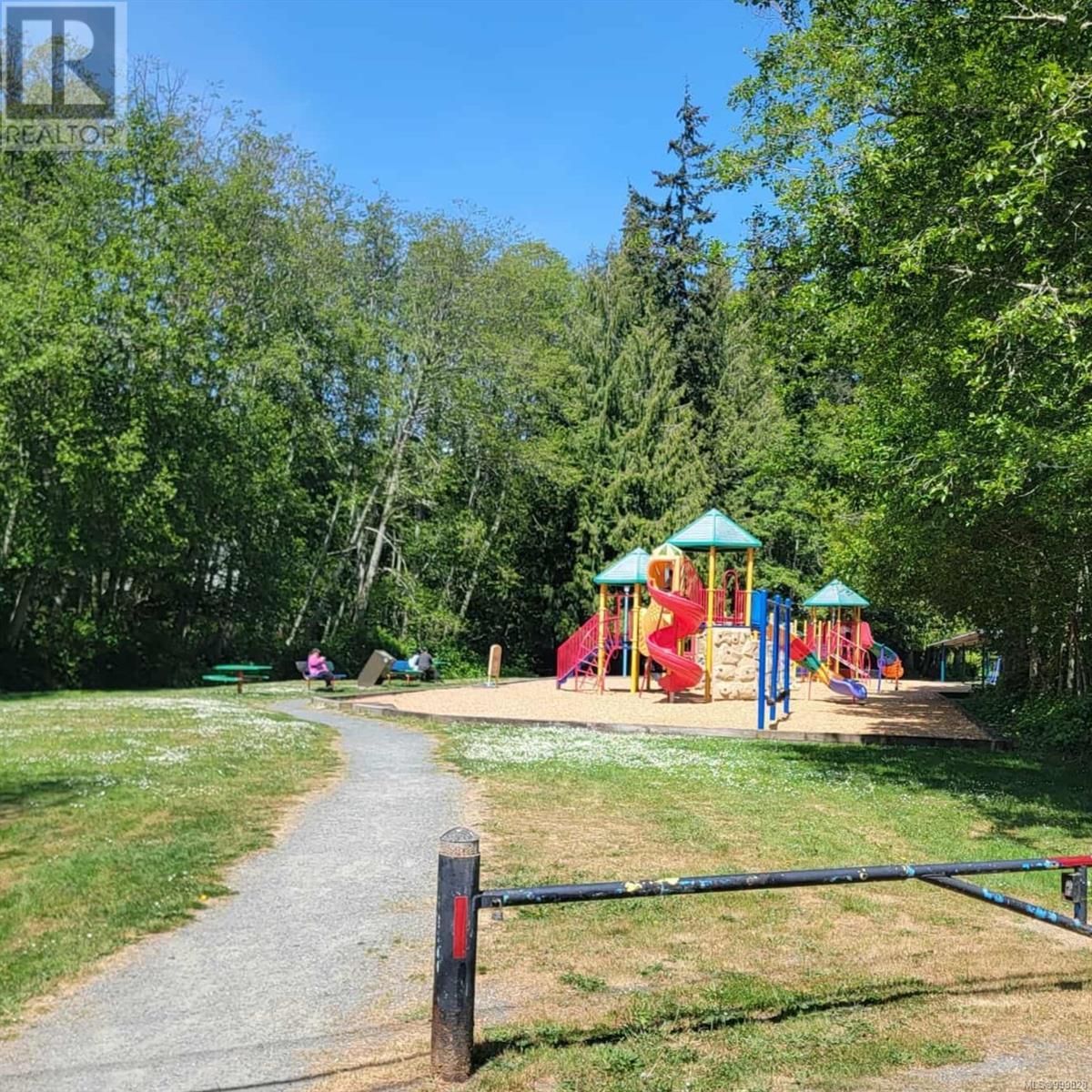 Photo 36 of 6899 Beaton Rd, Sooke BC
