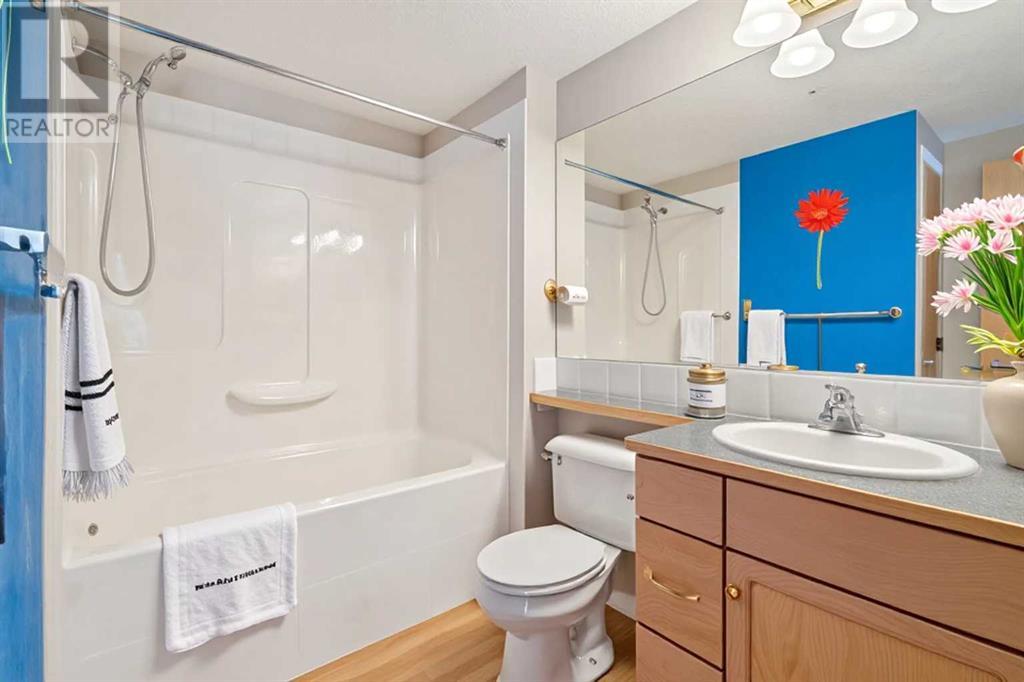 Single Family House for Sale in   Everstone Drive SW Evergreen Calgary 