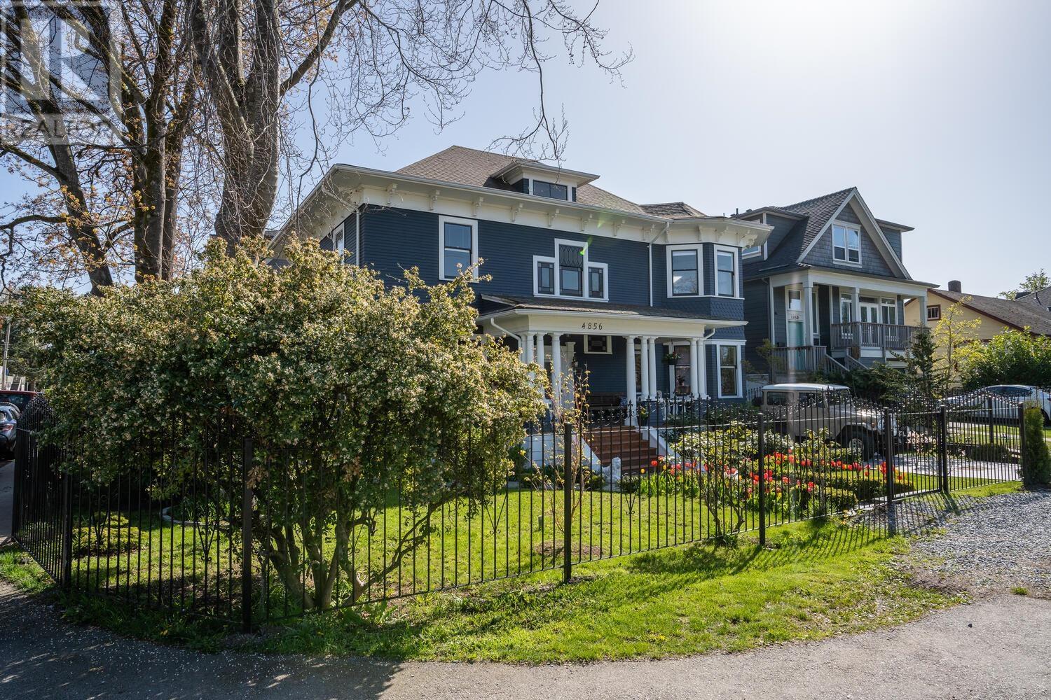 4856 48 Avenue, Delta