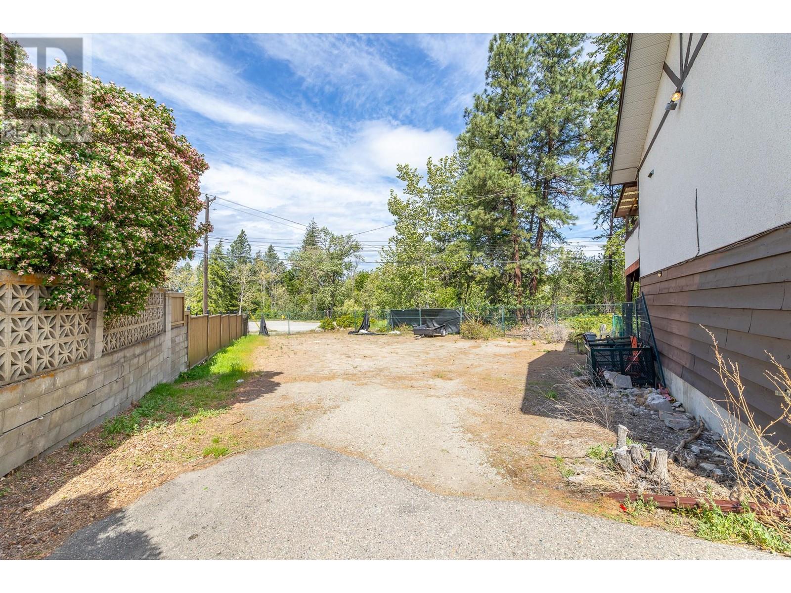 180 Mcpherson Crescent Unit# 100, Penticton