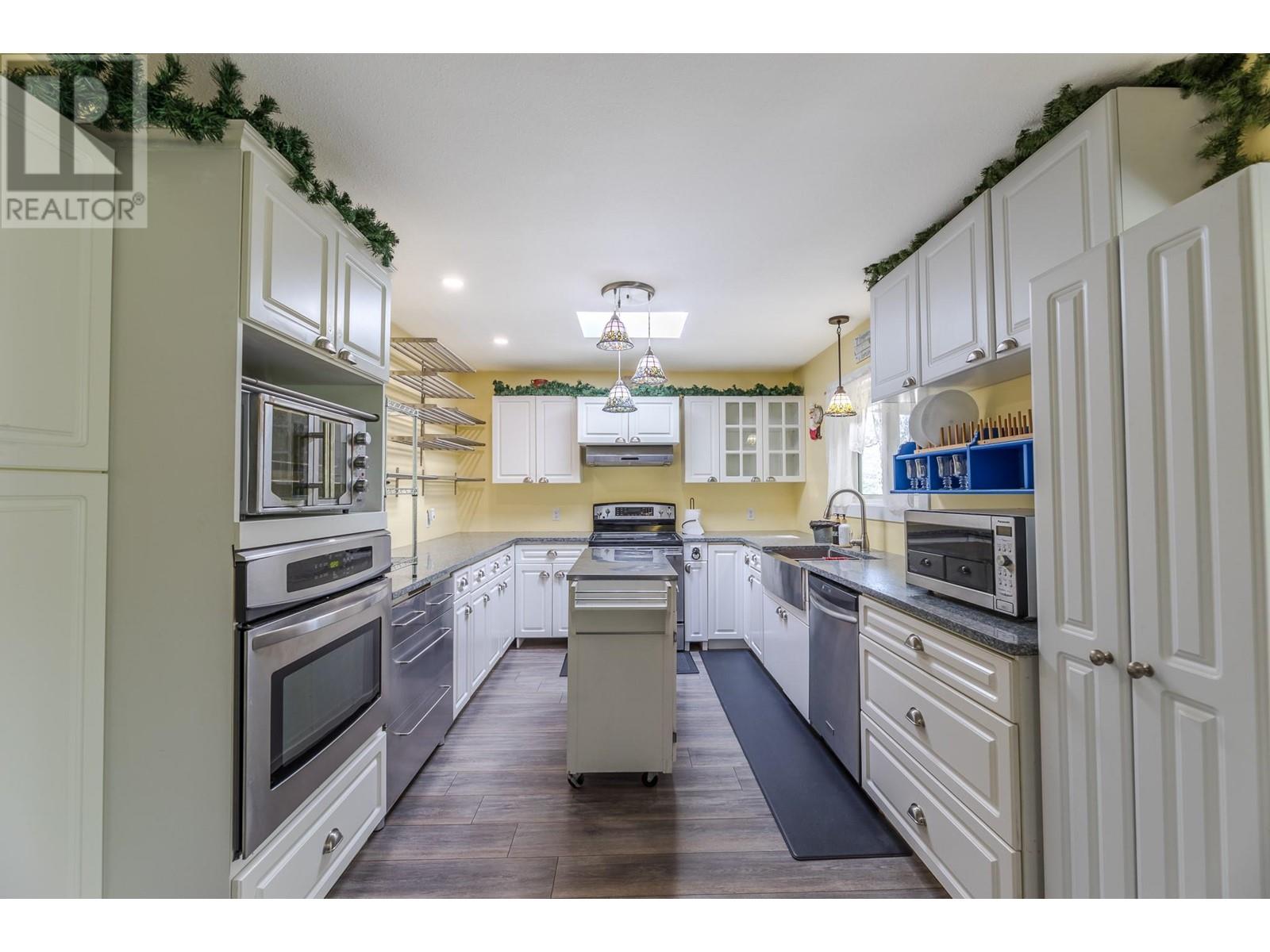 180 Mcpherson Crescent Unit# 100, Penticton