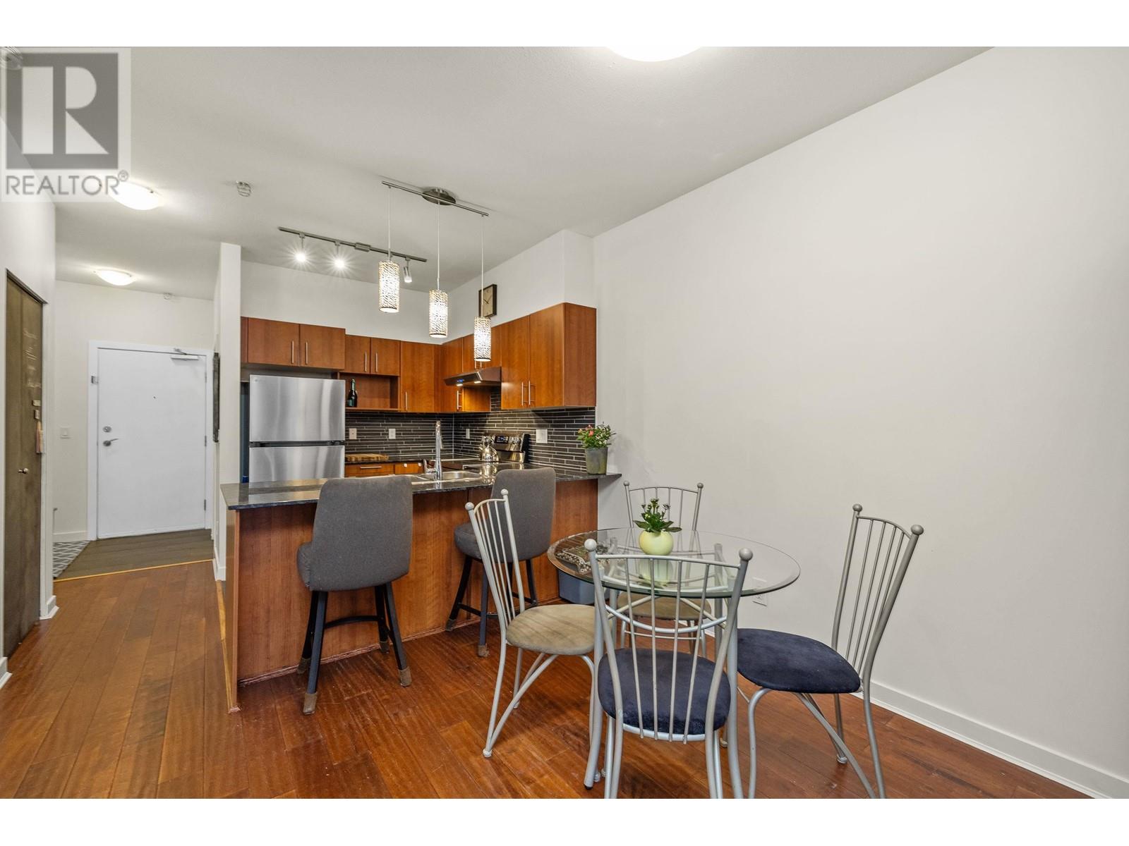 108 1633 MACKAY AVENUE, North Vancouver real estate listing R2992078