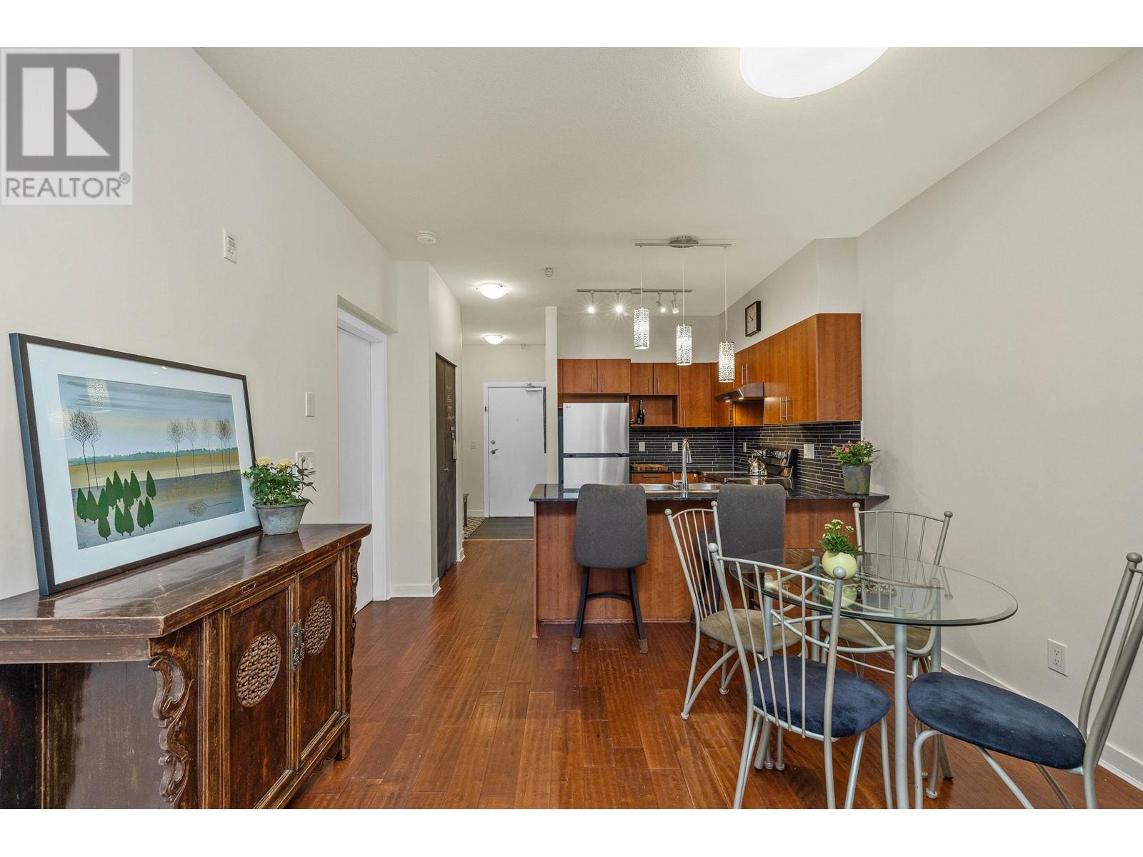 108 1633 MACKAY AVENUE, North Vancouver real estate listing R2992078