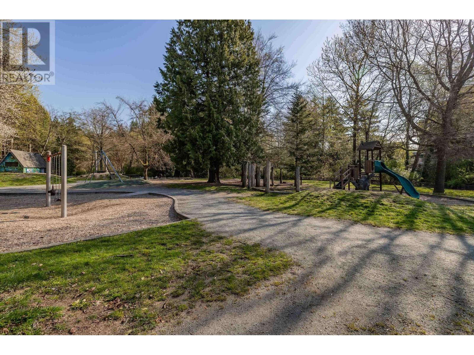 108 1633 MACKAY AVENUE, North Vancouver real estate listing R2992078