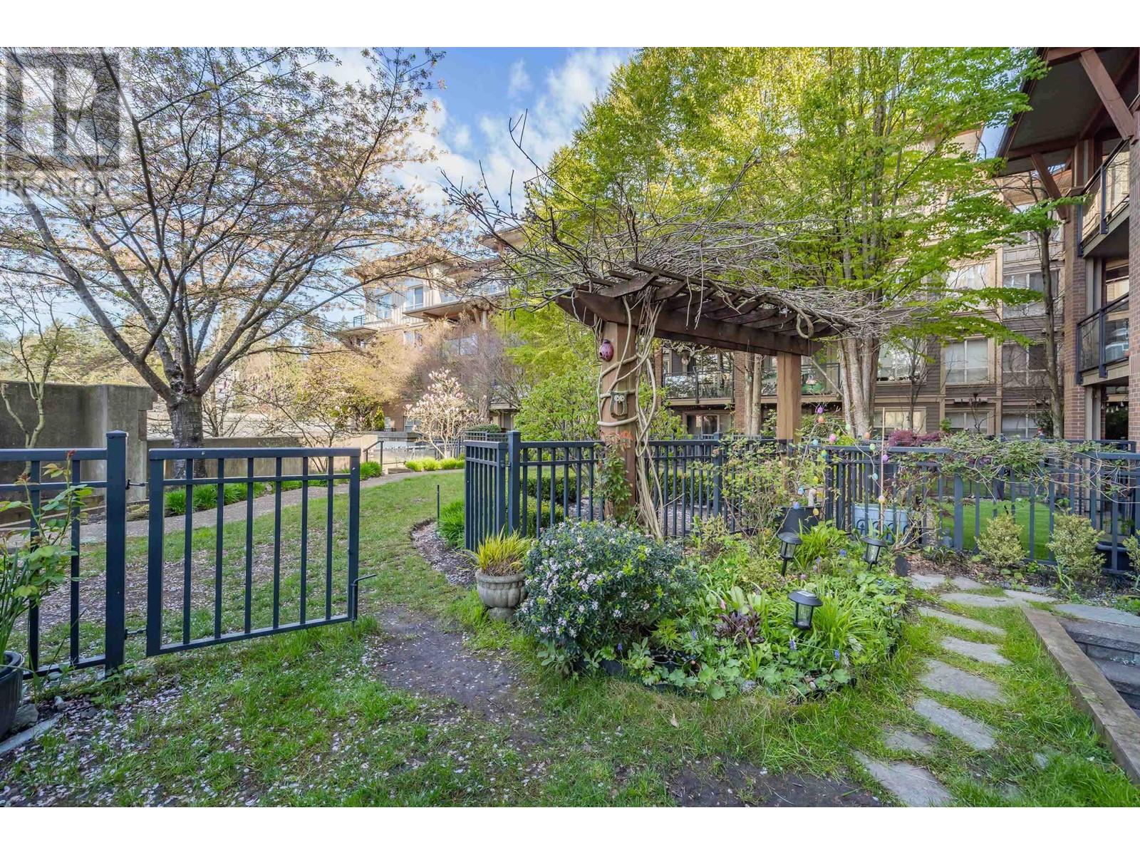 108 1633 MACKAY AVENUE, North Vancouver real estate listing R2992078