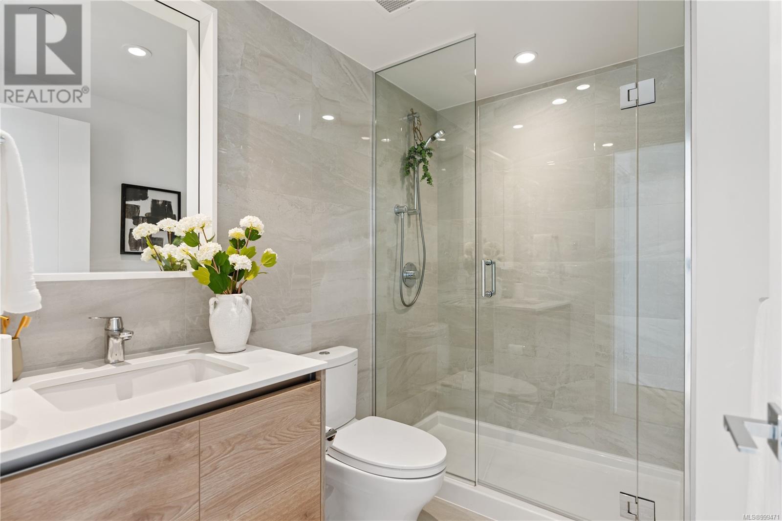 Photo 10 of 908 369 Tyee Rd, Victoria BC