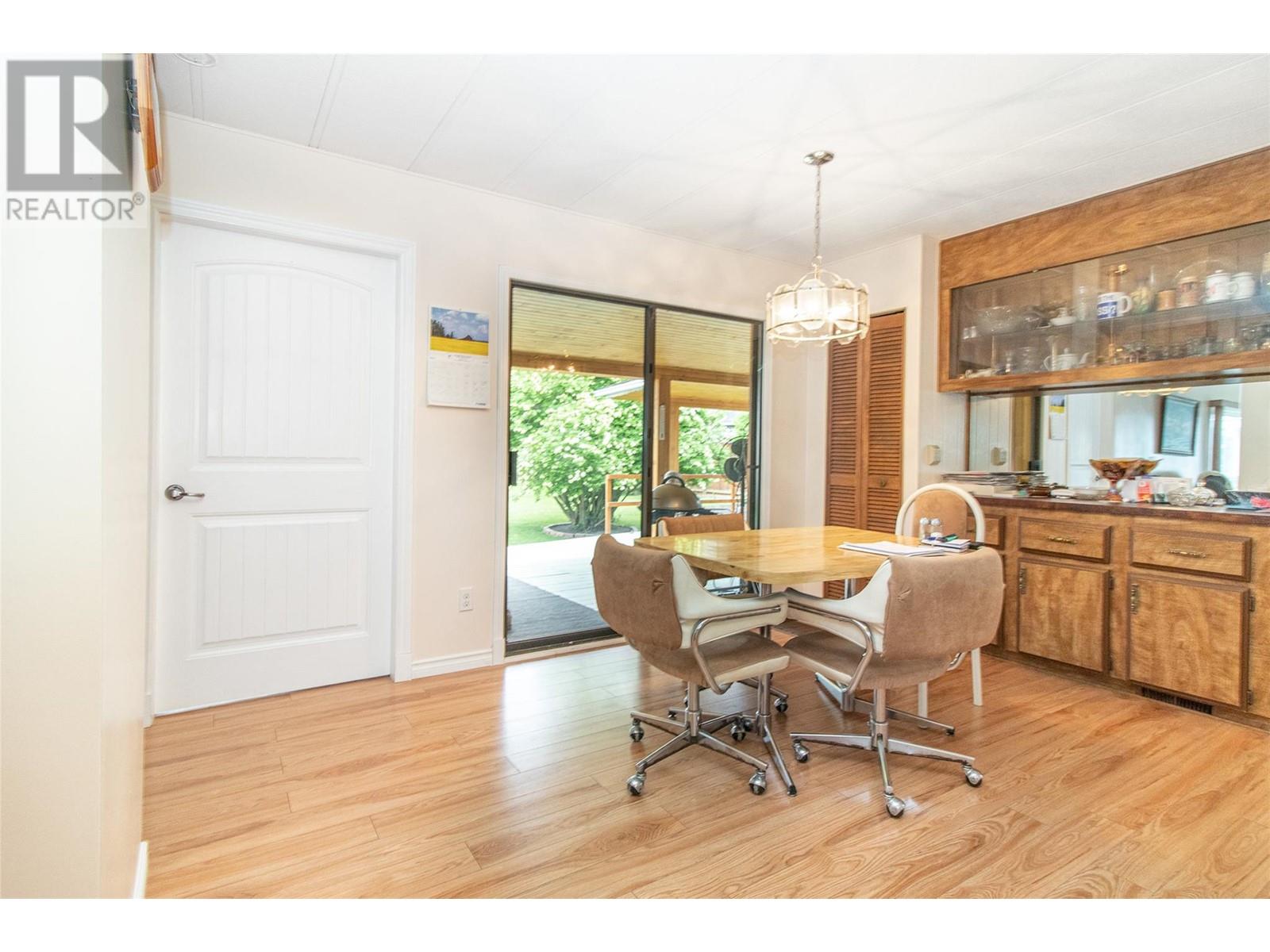 129 3745 Lakeshore Road, Kelowna