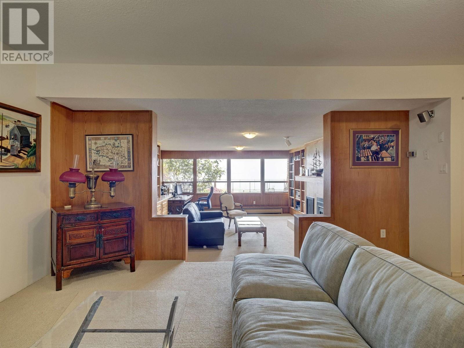 5951 SUNSHINE COAST HIGHWAY, Sechelt