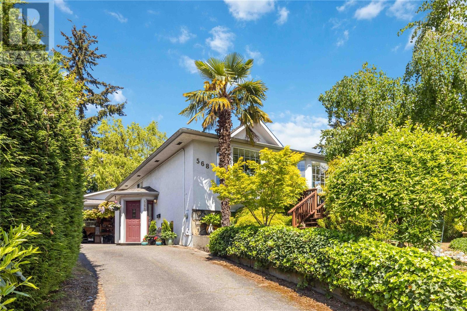  568 Peto Place, Saanich