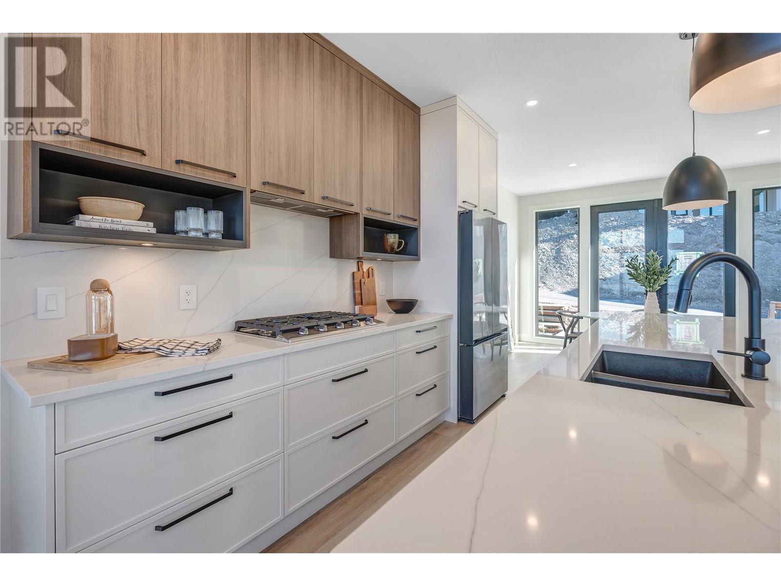 1100 Antler Drive Unit# 102, Penticton