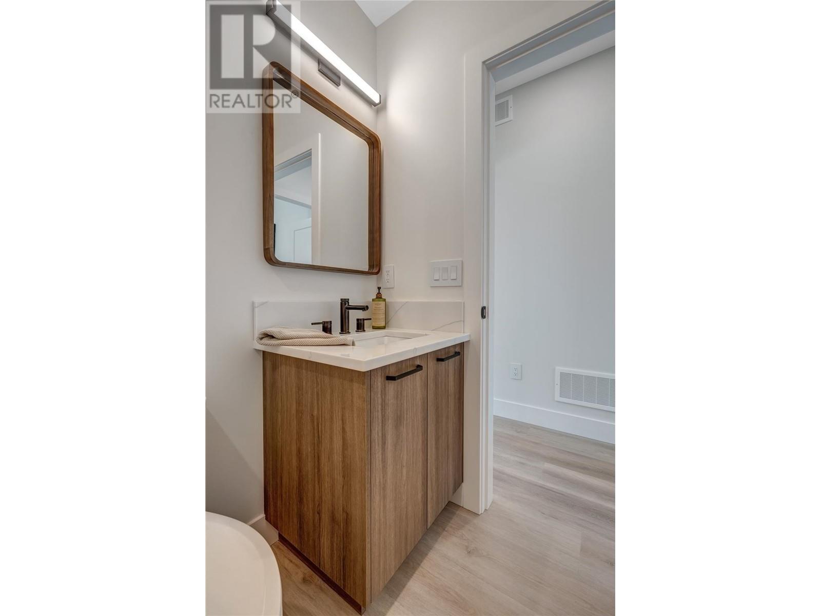 1100 Antler Drive Unit# 102, Penticton