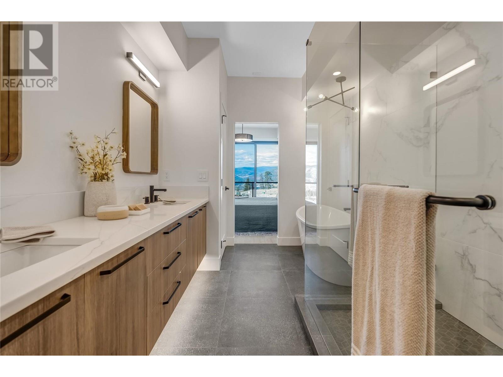 1100 Antler Drive Unit# 102, Penticton