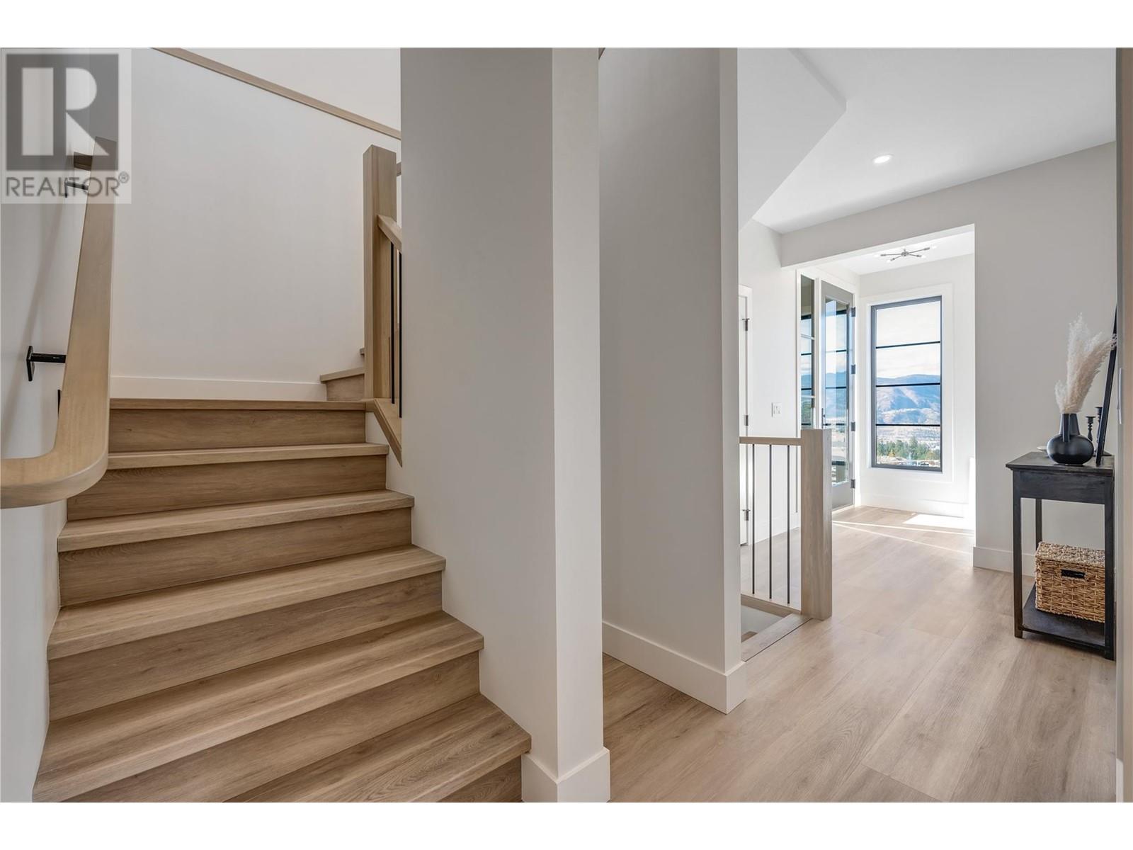 1100 Antler Drive Unit# 102, Penticton