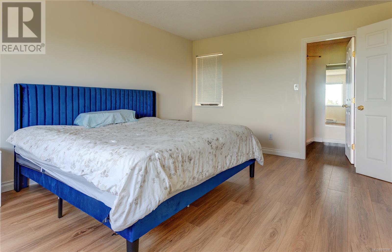  2562 Crystalview Drive, Langford