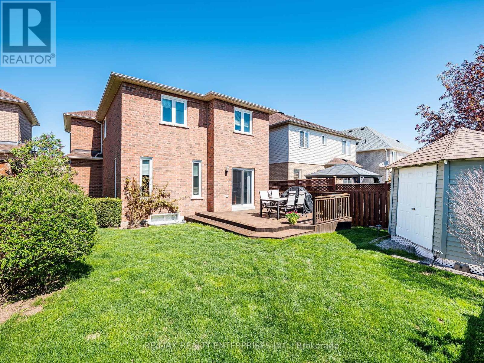 Photo 44 of 256 Sherwood Road, Milton ON