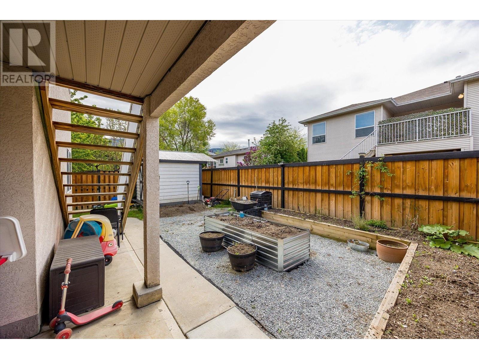  545 Clayton Crescent, Kelowna