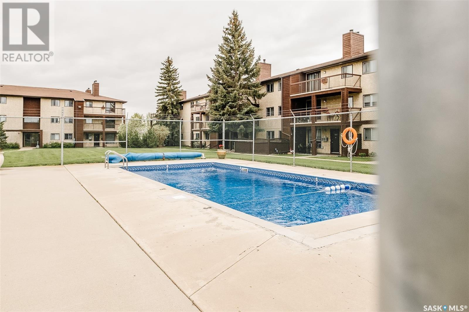 Photo 10 of 106 51 Rodenbush Drive, Regina SK