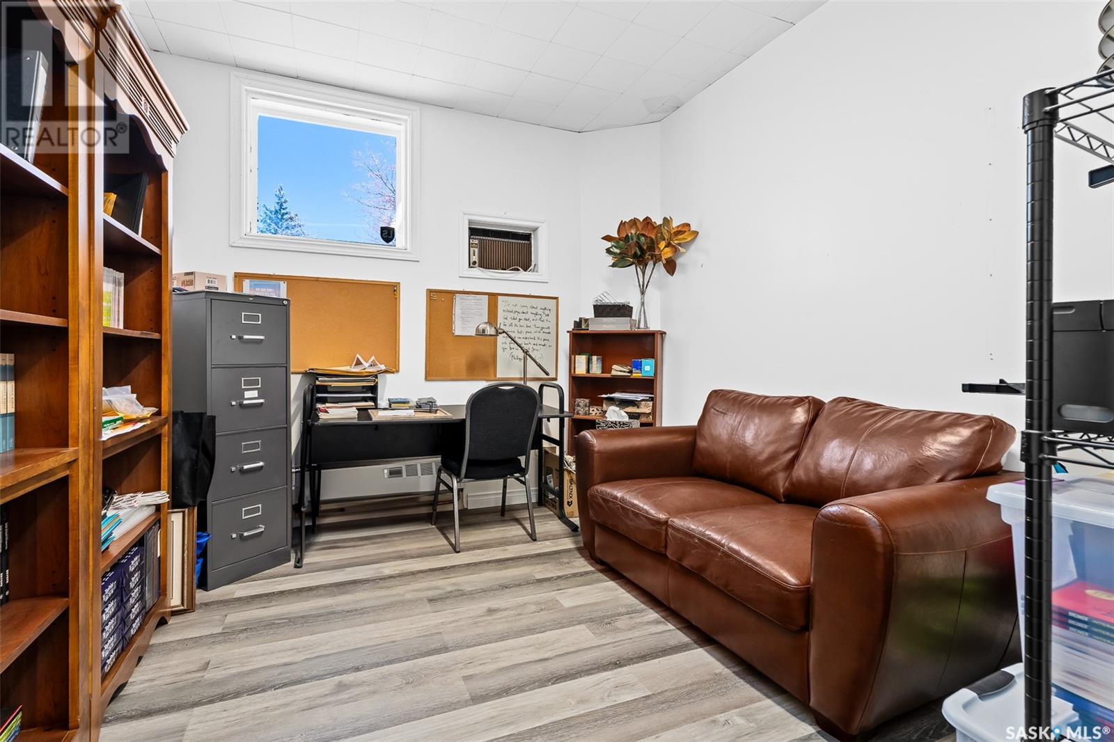 Photo 7 of 303 Coteau Street W, Moose Jaw SK