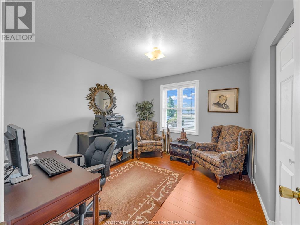Photo 22 of 16925 Lakeshore Road 303, Lakeshore ON