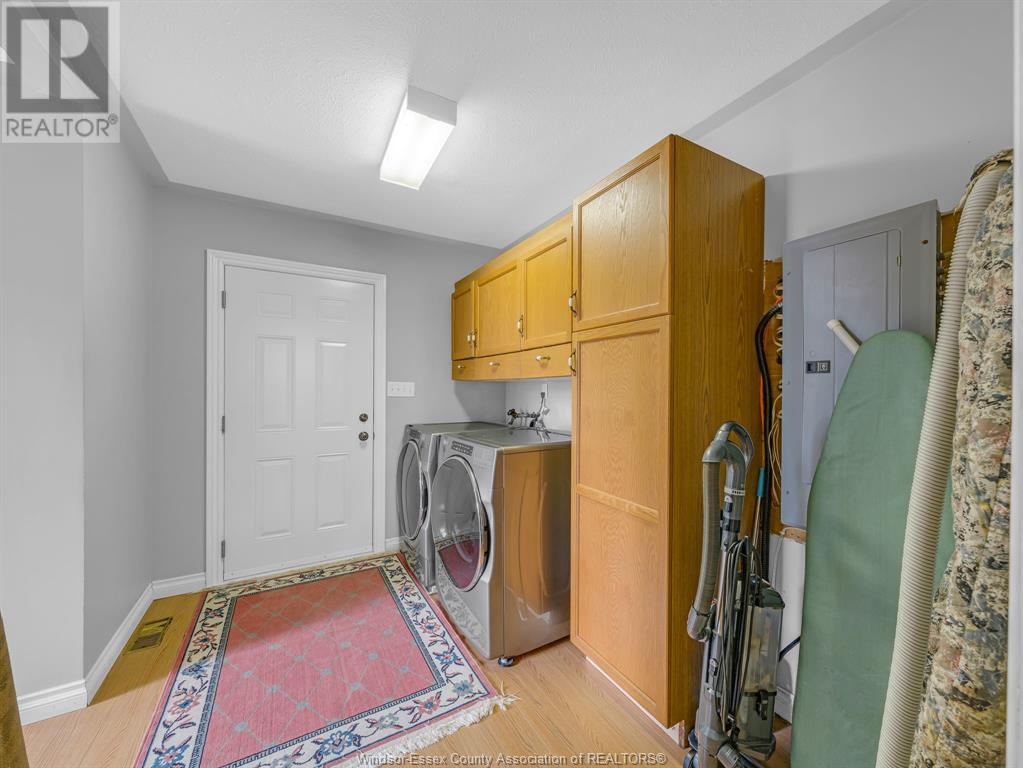 Photo 26 of 16925 Lakeshore Road 303, Lakeshore ON