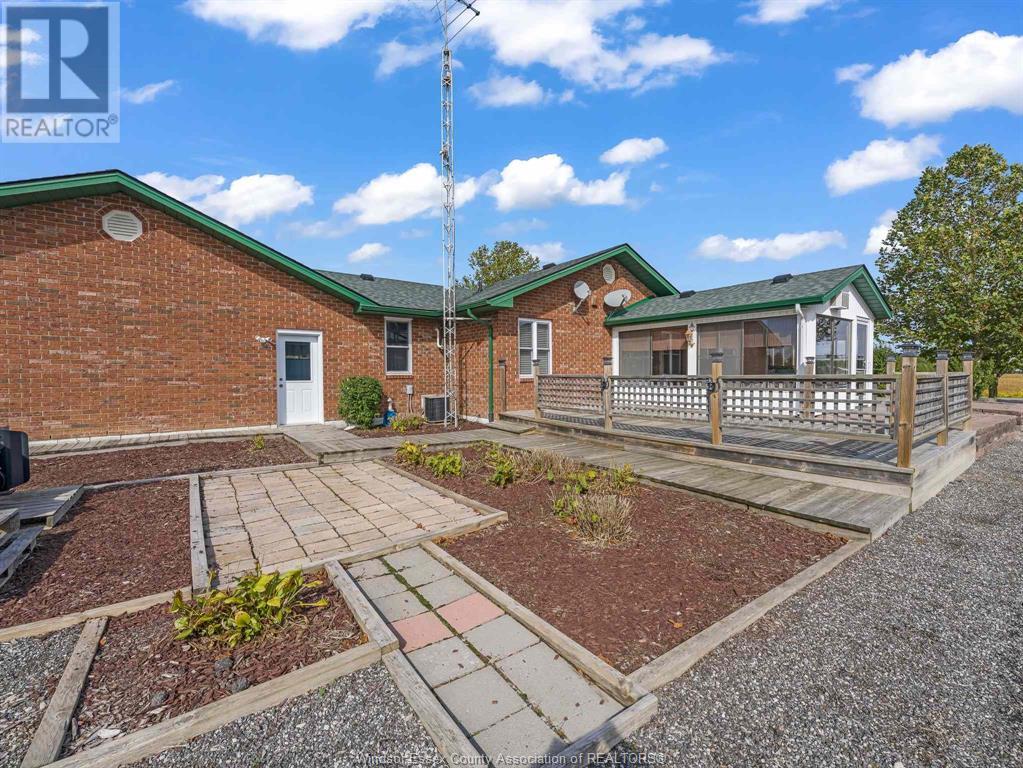 Photo 9 of 16925 Lakeshore Road 303, Lakeshore ON