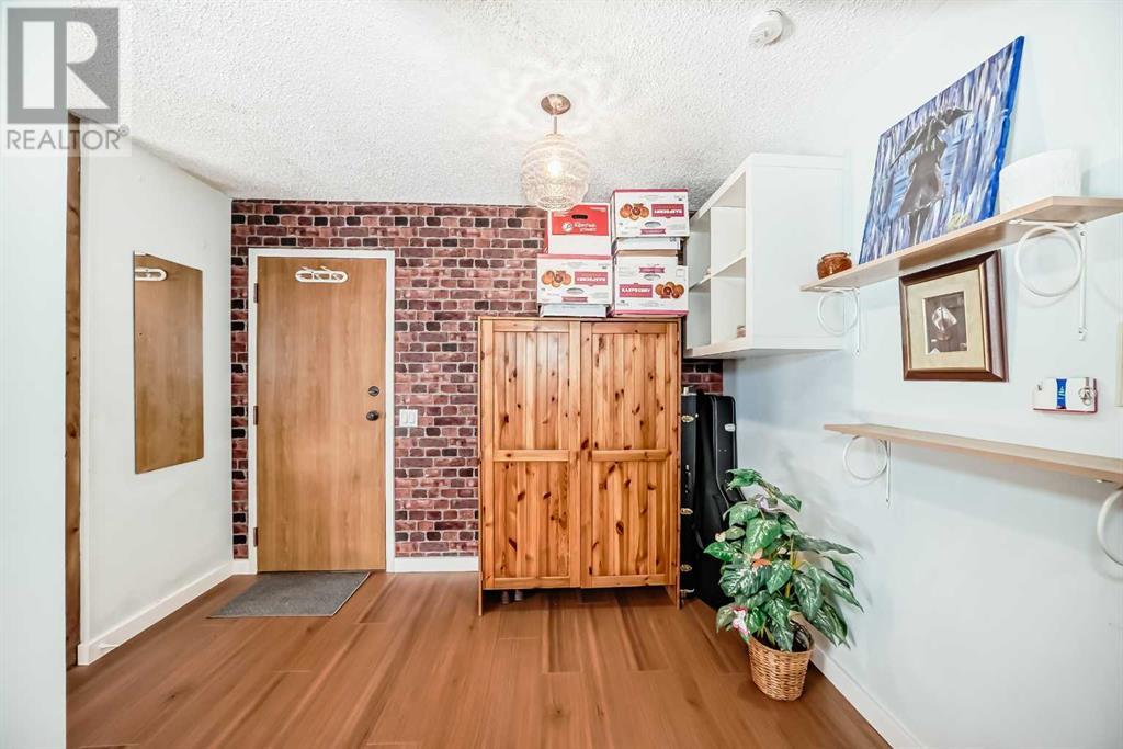 Single Family House for Sale in    Avenue SW Sunalta Calgary 