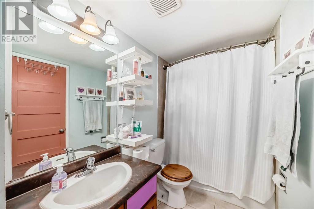 Single Family House for Sale in    Avenue SW Sunalta Calgary 