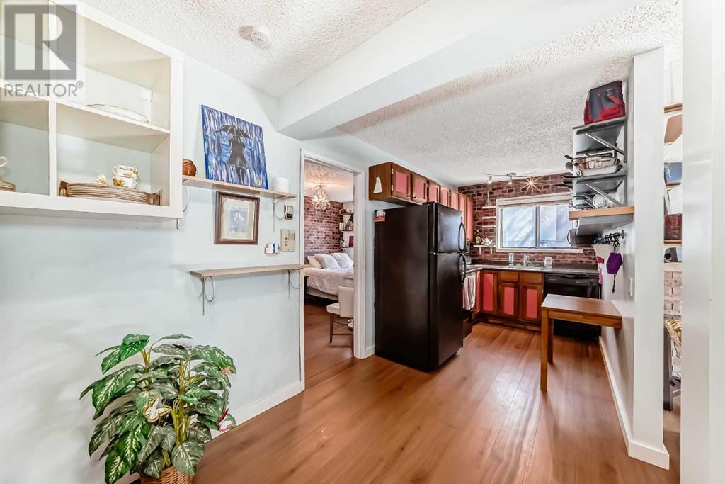 Single Family House for Sale in    Avenue SW Sunalta Calgary 