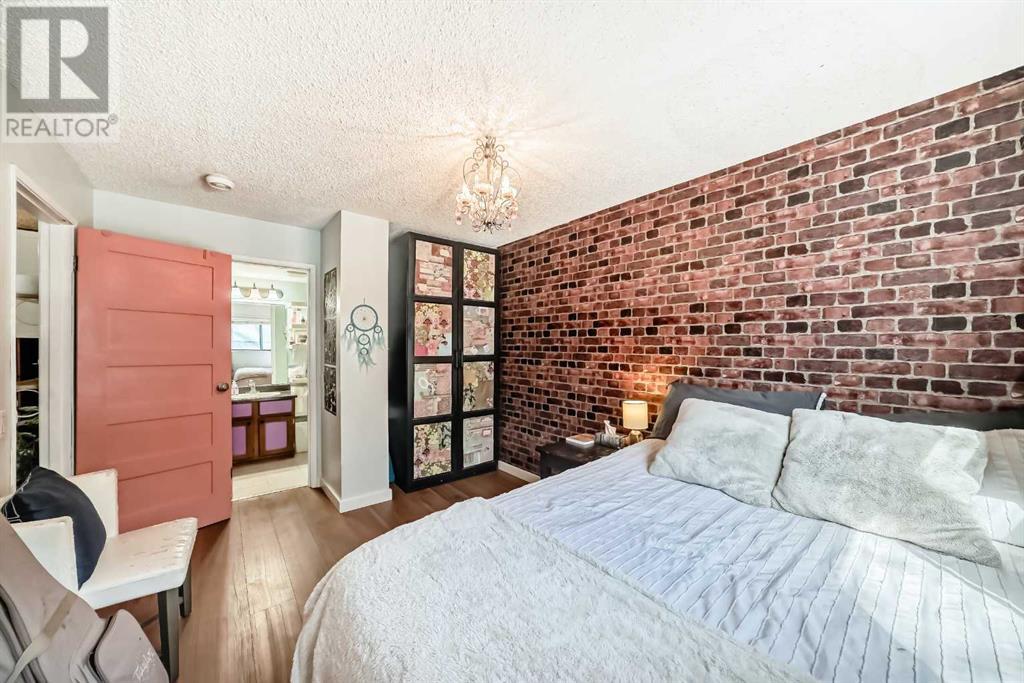 Single Family House for Sale in    Avenue SW Sunalta Calgary 