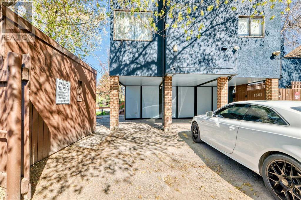 Single Family House for Sale in    Avenue SW Sunalta Calgary 