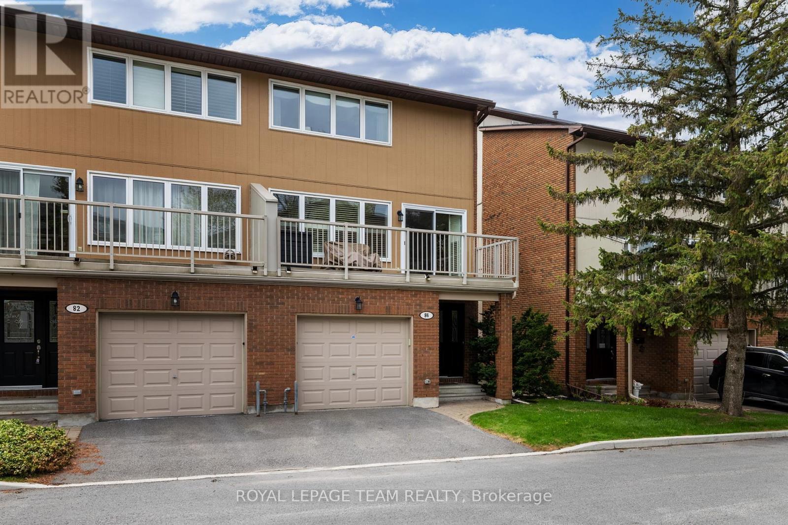 END UNIT Townhome