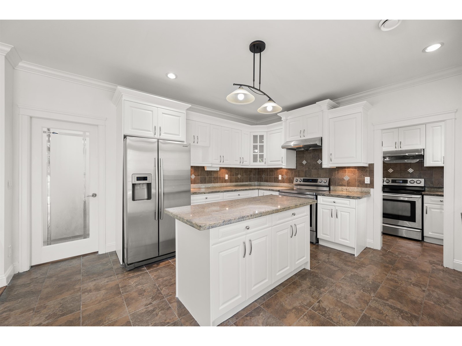 Photo 12 of 6251 141 A Street, Surrey BC