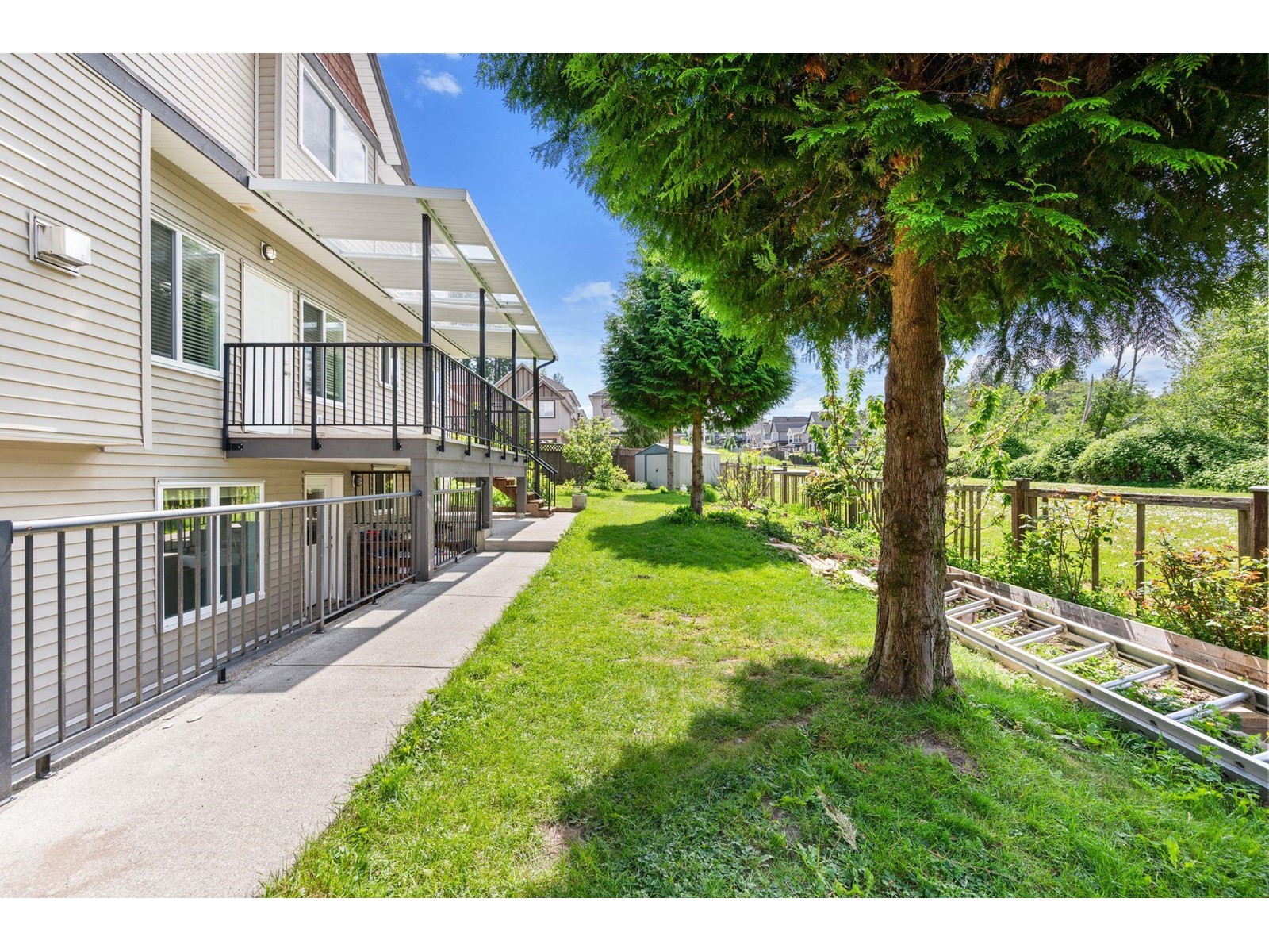 Photo 37 of 6251 141 A Street, Surrey BC