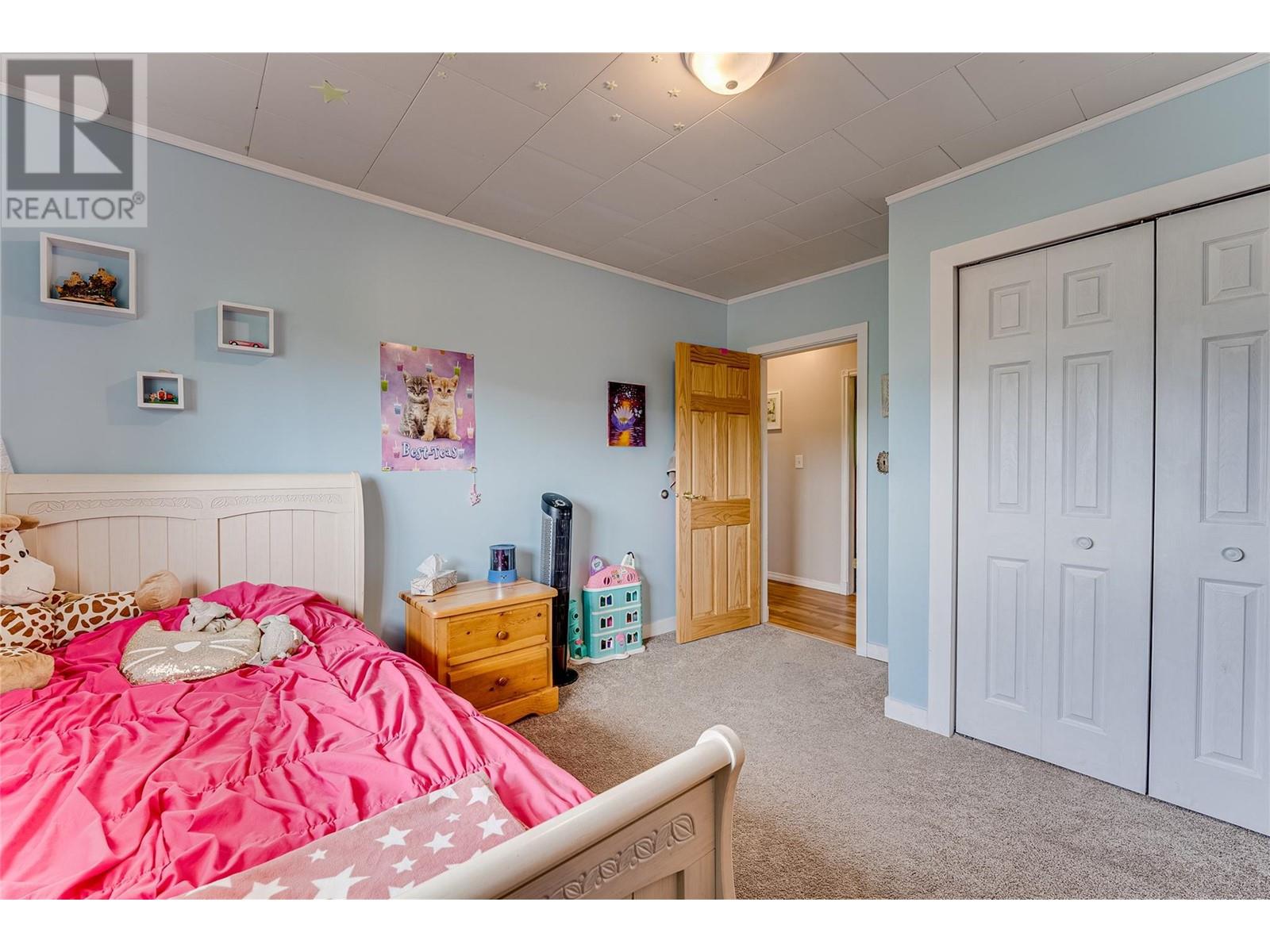  7268 L & A Road, Vernon