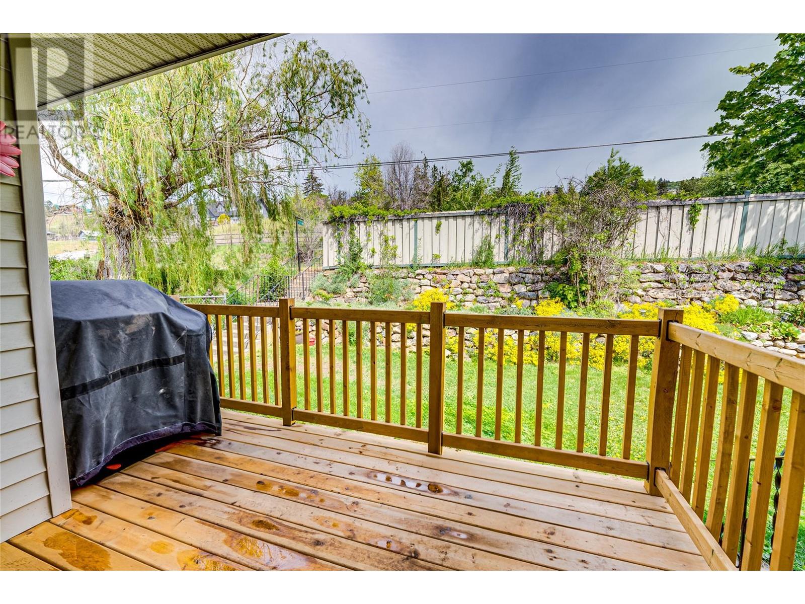 7268 L & A Road, Vernon
