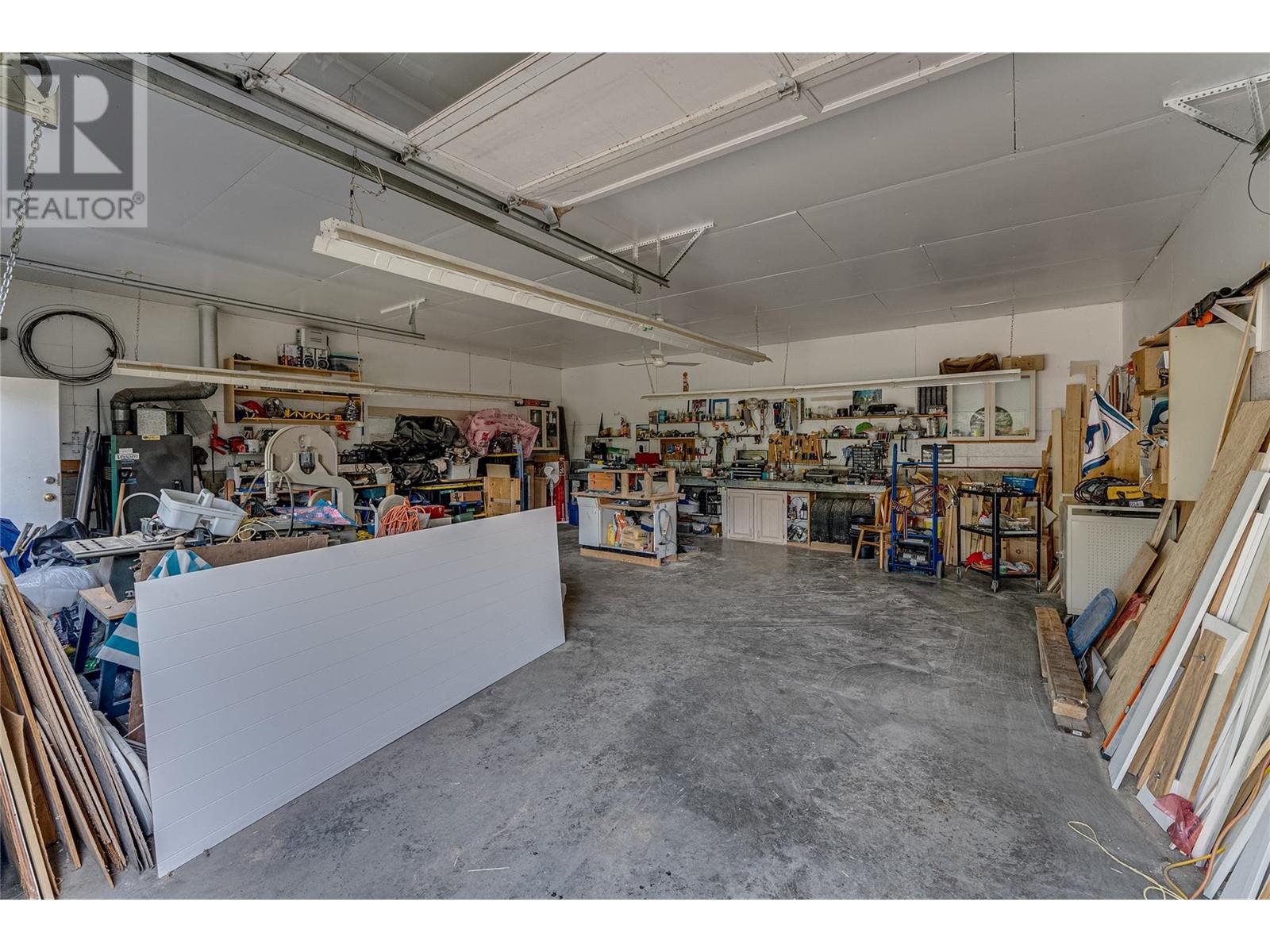 7268 L & A Road, Vernon
