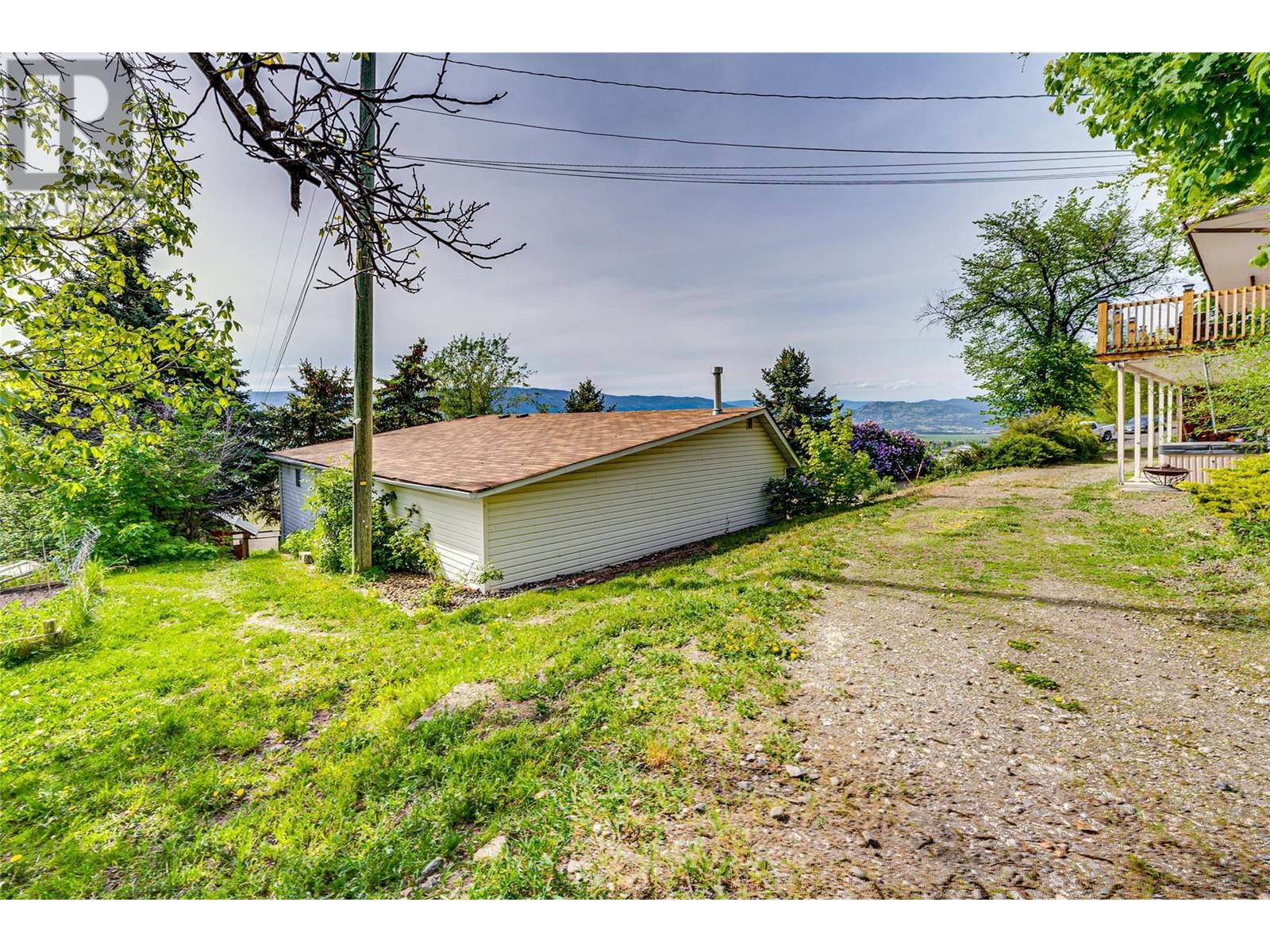  7268 L & A Road, Vernon