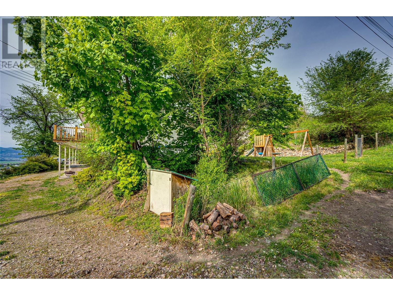  7268 L & A Road, Vernon