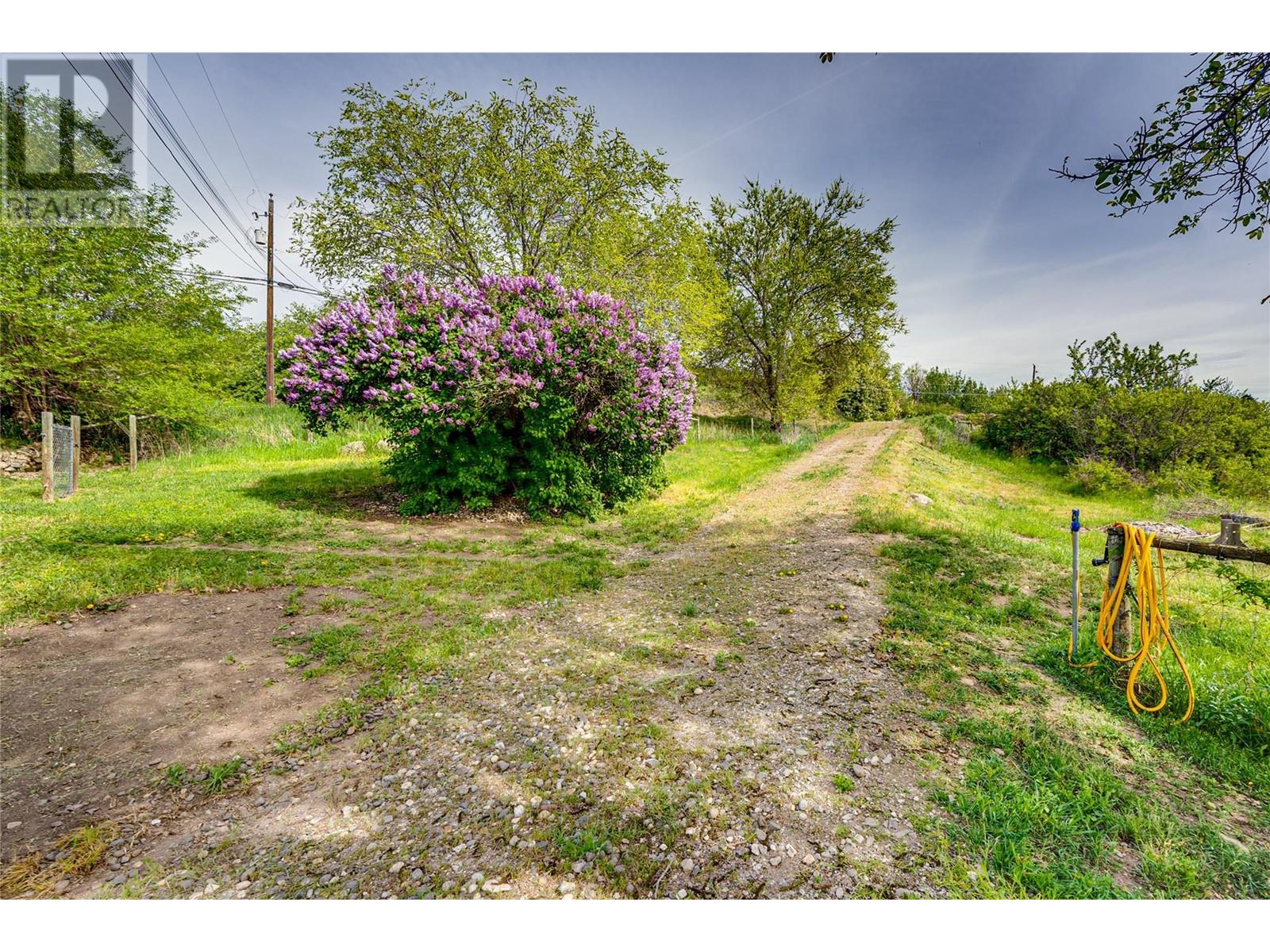  7268 L & A Road, Vernon