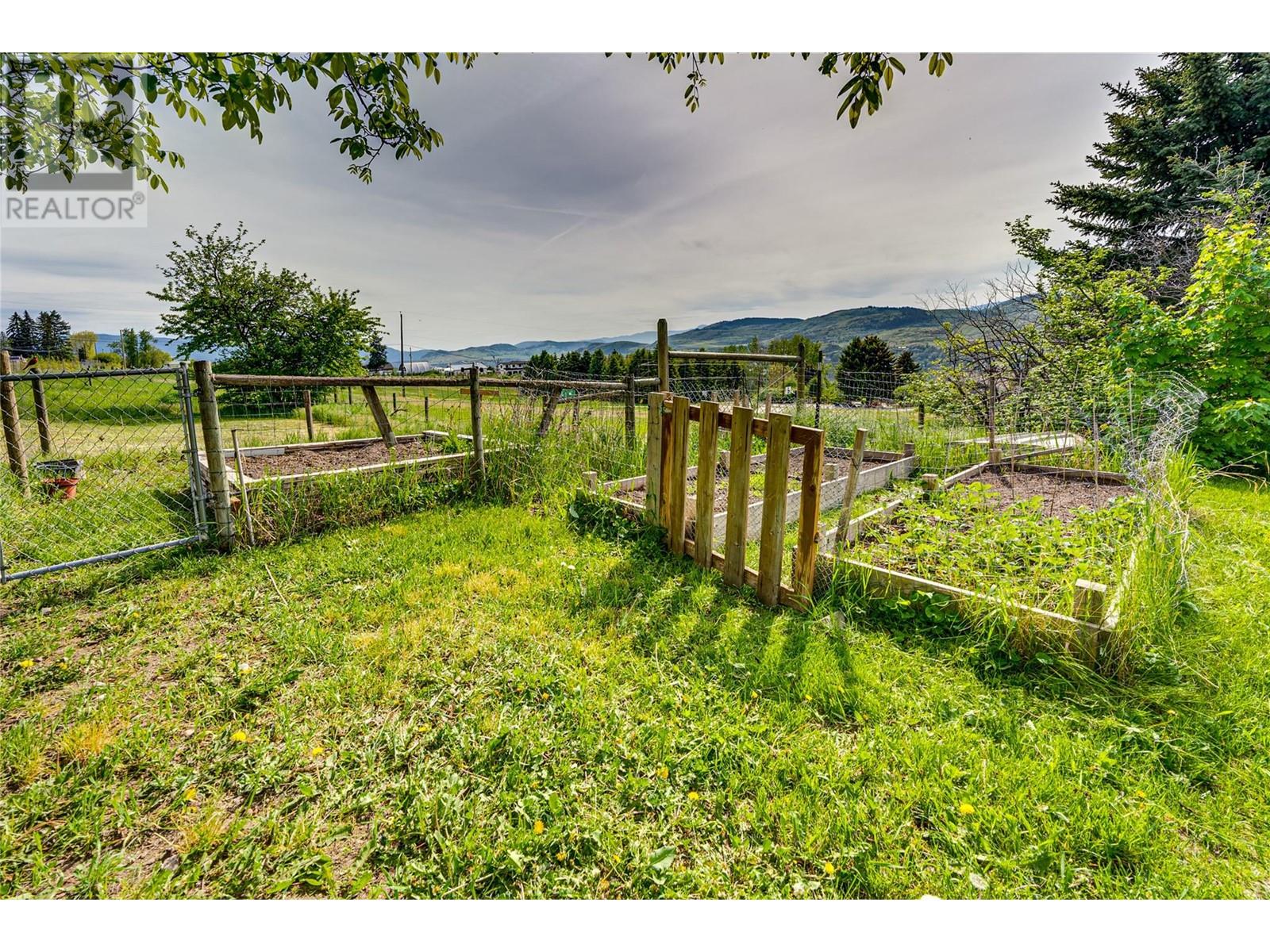  7268 L & A Road, Vernon